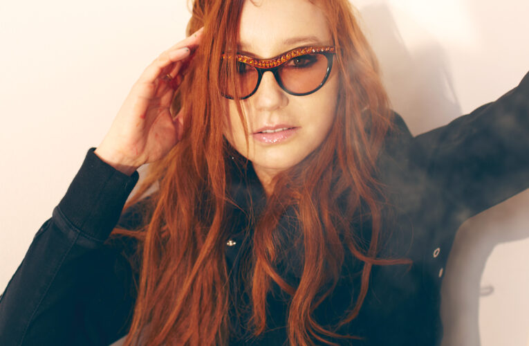 Tori Amos 2 - White Telephone To God - EP (1)  Foto: 