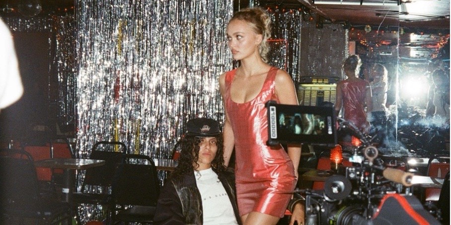 Lily-Rose Depp w nowym klipie 070 Shake  Foto: materiały prasowe / Universal Music Polska