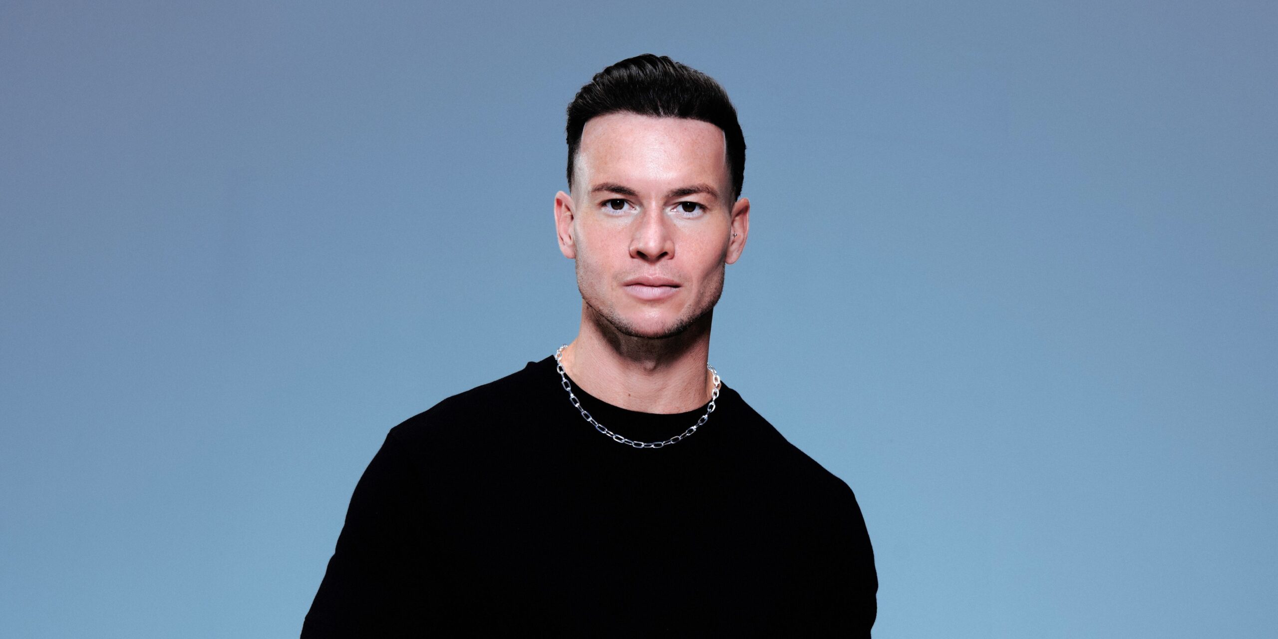 Joel Corry zapewnia, że wszystko będzie dobrze  Foto: materiały prasowe / Warner Music Polska