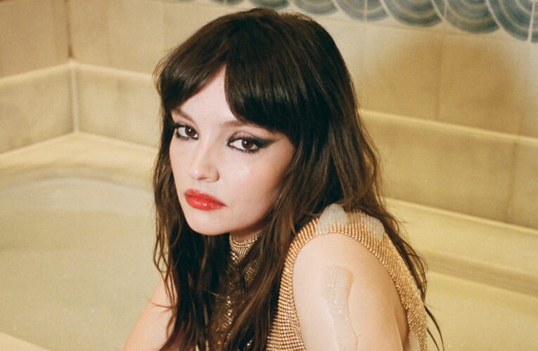 Lauren Mayberry wyczuwa coś w powietrzu  Foto: materiały prasowe / Universal Music Polska