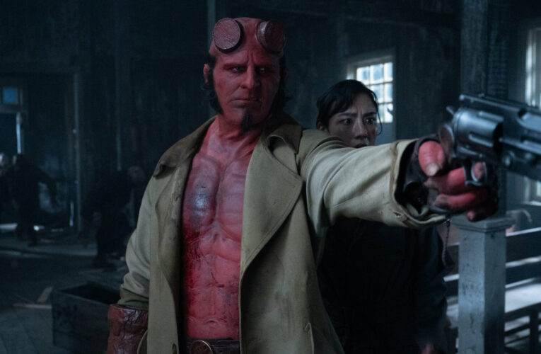 Diabelski superbohater przybywa, by rozprawić się z sektą. „Hellboy: Wzgórza nawiedzonych” w kinach na Halloween  Foto: materiały prasowe / Monolith Films