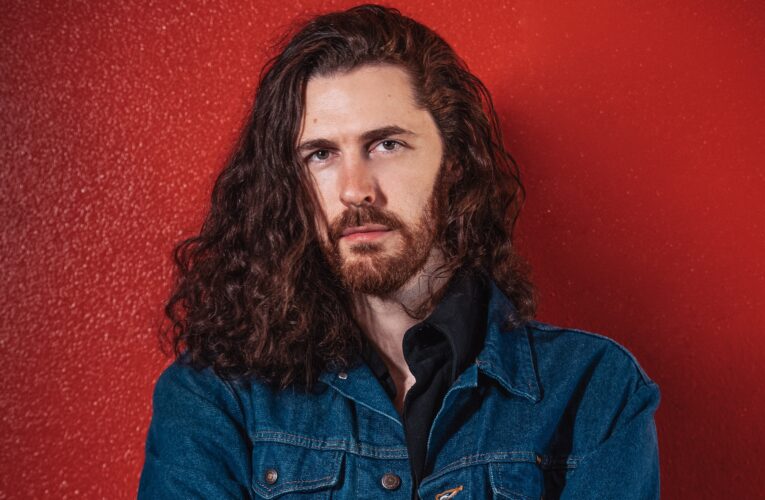 Hozier wydał „Unreal Unearth: Unending” – edycję deluxe ostatniego albumu  Foto: materiały prasowe / Universal Music Polska