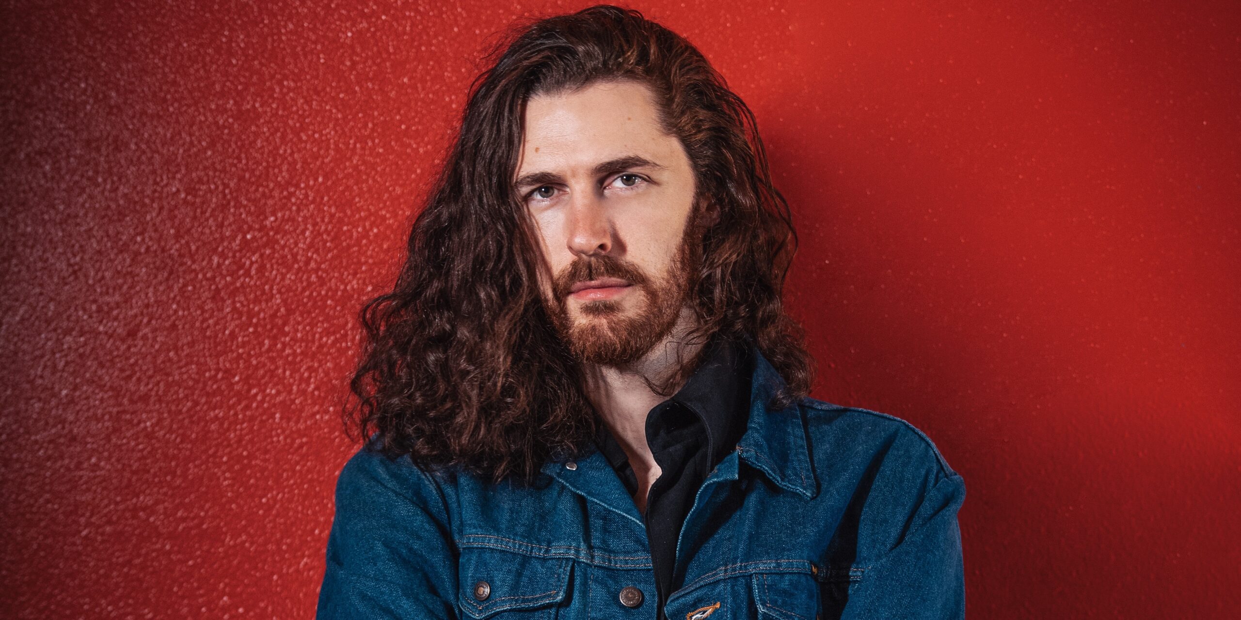 Hozier wydał „Unreal Unearth: Unending” – edycję deluxe ostatniego albumu  Foto: materiały prasowe / Universal Music Polska