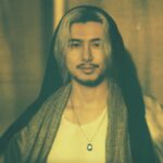 Japoński wokalista i songwriter Fujii Kaze prezentuje singiel „Hachikō” oparty na wzruszającej historii wiernego psa  Foto: materiały prasowe / Universal Music Polska