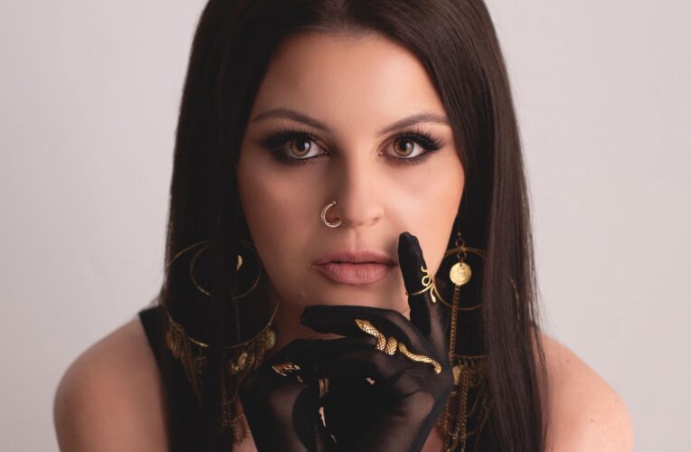 Patty prezentuje angielską wersję swojego emocjonalnego singla "(Zabiłeś Tę Miłość) Nie Ma Nas" -  „Ain’t No Us”  Foto: materiały prasowe / Warner Music Polska