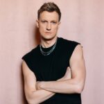 Krys Day prezentuje solowy singiel „Letni romans” – taneczny pop o wakacyjnej przygodzie  Foto: materiały prasowe / Warner Music Polska