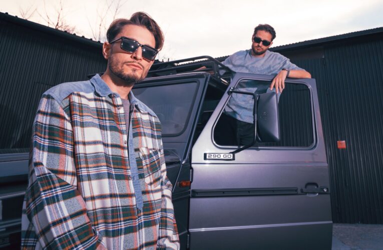 Dwa Sławy z konkretną muzyczną niespodzianką!  Foto: materiały prasowe / Universal Music Polska