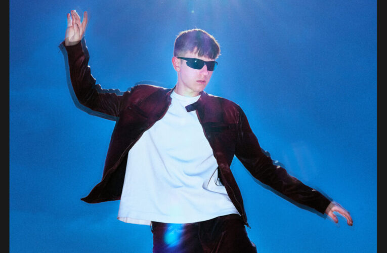 Filip Grodowski debiutuje albumem “Długie Spacery” - Kayax - management i wytwórnia płytowa  Foto: materiały prasowe / Kayax