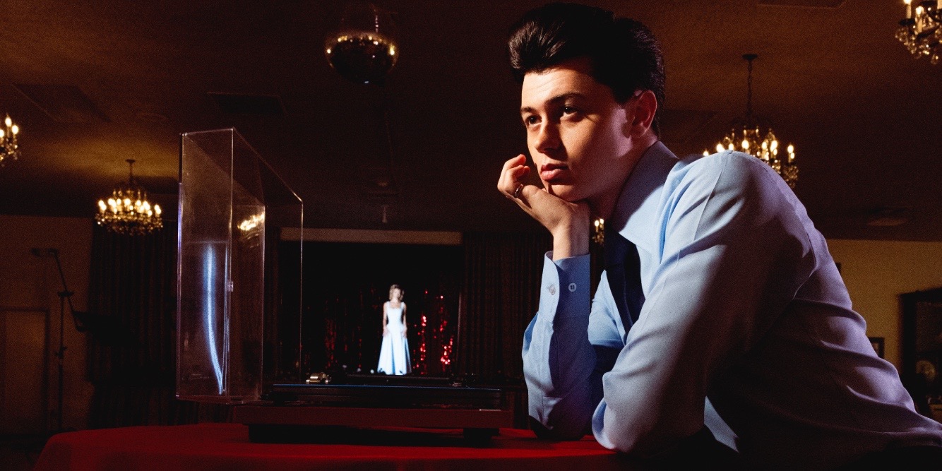Elliot James Reay prezentuje czarujący debiut „All This To Say I Love You”  Foto: materiały prasowe / Universal Music Polska