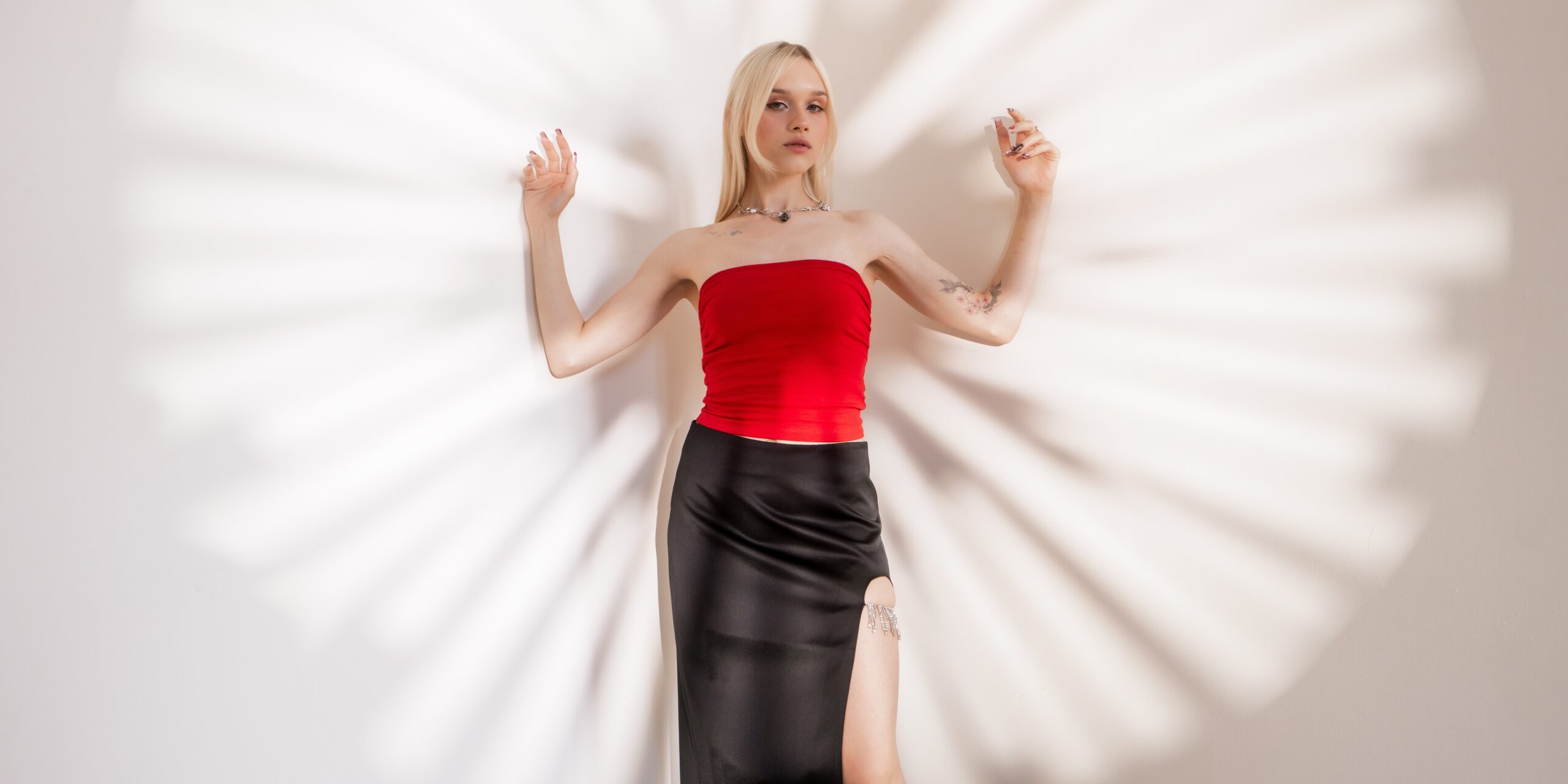 bryska rozpoczyna nowy rozdział. Posłuchaj singla "Zostałeś"!  Foto: materiały prasowe / Warner Music Polska