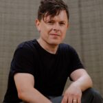 Michael Patrick Kelly powraca z nowym singlem „RUN FREE”, otwierając kolejny rozdział nadchodzącego albumu TRACES.  Foto: materiały prasowe / Sony Music Polska