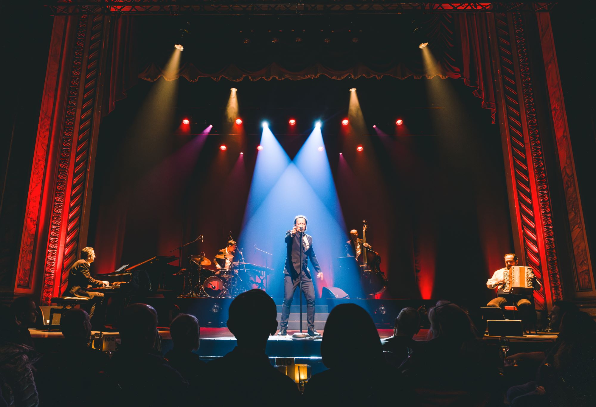 Brel! Le spectacle  Foto: 