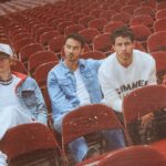 Jonas Brothers nagrali remiks hitu „cliché” mgk  Foto: materiały prasowe / Universal Music Polska