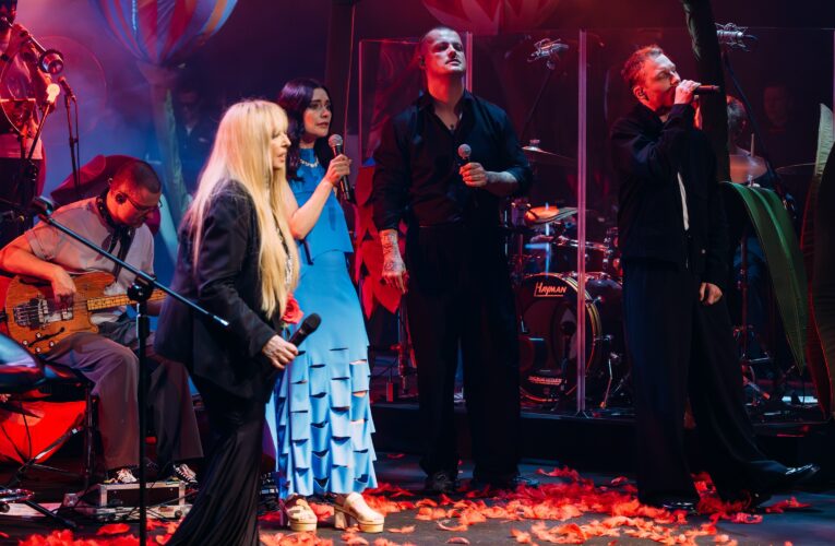 Maryla Rodowicz wraca z "Niech żyje bal" w wersji MTV Unplugged - w towarzystwie Błażeja Króla, Igora Herbuta i Misi Furtak  Foto: materiały prasowe / Warner Music Polska