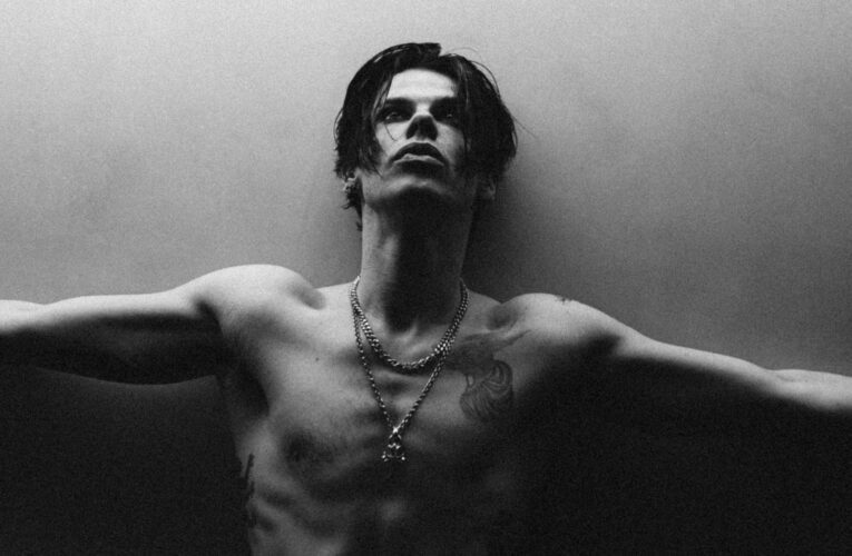 Yungblud zaprezentował akustyczną wersję nominowanego do Grammy przeboju „Zombie”  Foto: materiały prasowe / Universal Music Polska