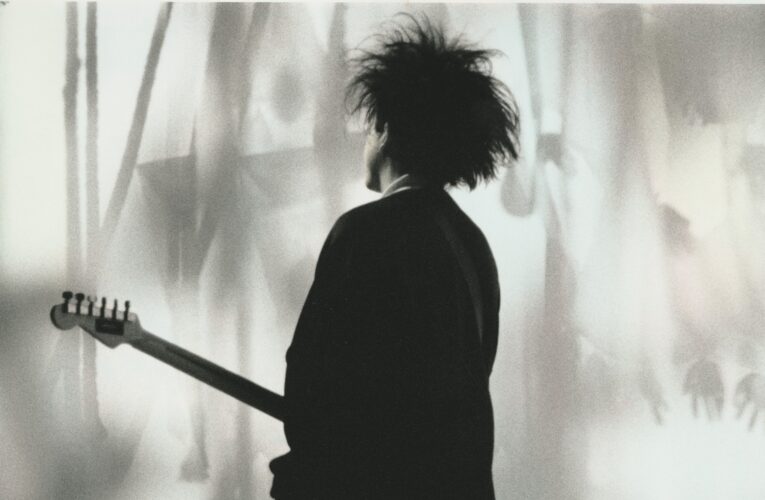 „Boys Don’t Cry” The Cure w gronie miliarderów na Spotify. Grupa świętuje okolicznościową EP-ką  Foto: materiały prasowe / Universal Music Polska