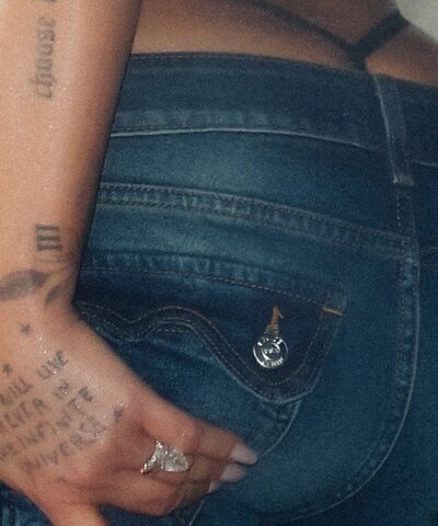 Demi Lovato zakłada biodrówki i szykuje edycję specjalną płyty „It’s Not That Deep”  Foto: materiały prasowe / Universal Music Polska