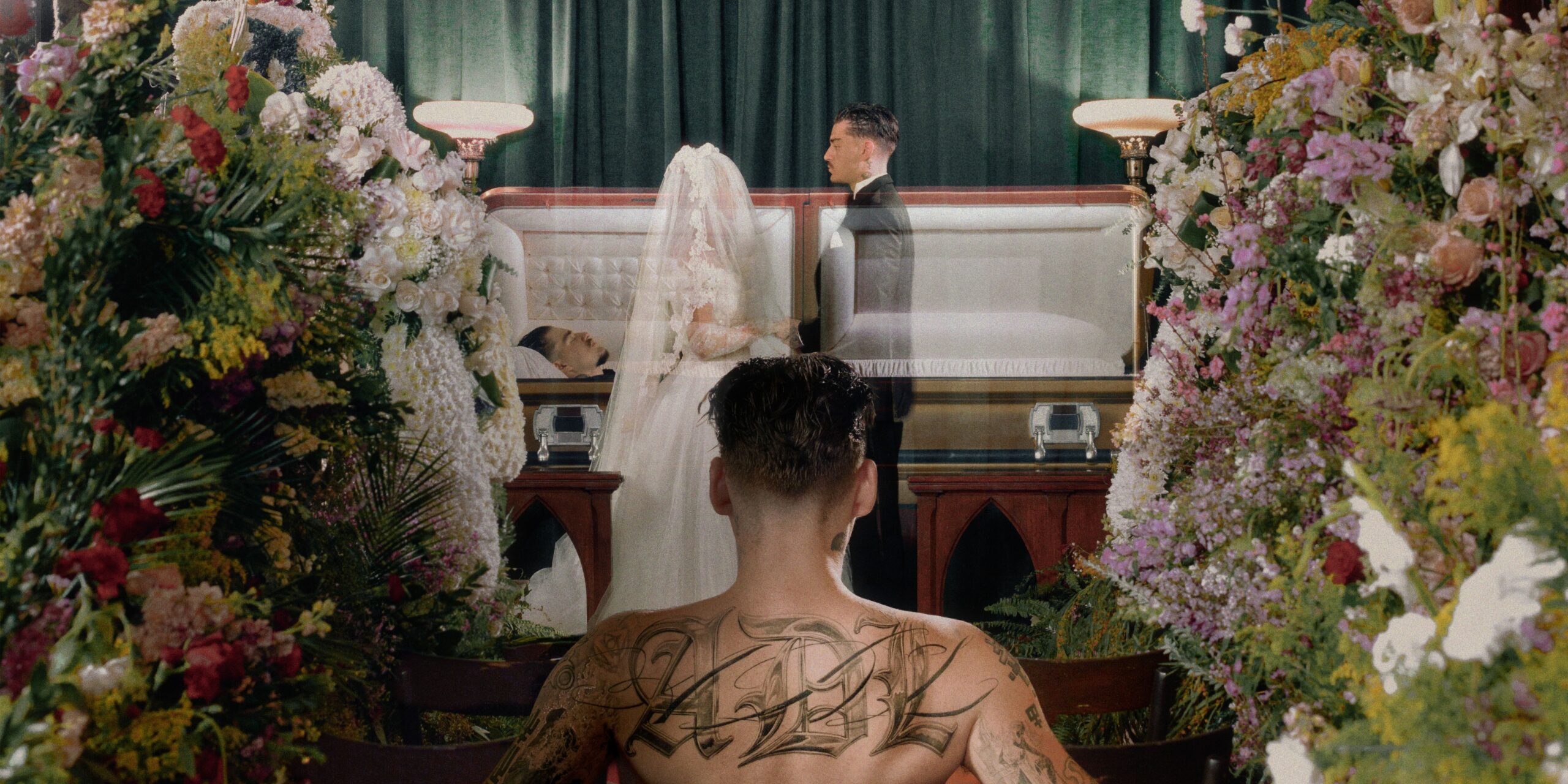 Yeat przejmuje Warszawę. Mural „ADL” w samym centrum miasta  Foto: materiały prasowe / Universal Music Polska