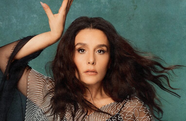 Jessie Ware w pełnym rozkwicie. Album „Superbloom” już dostępny  Foto: materiały prasowe / Universal Music Polska