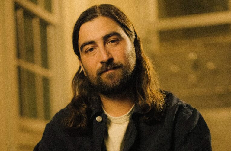 Noah Kahan zapowiada największą trasę w karierze  Foto: materiały prasowe / Universal Music Polska