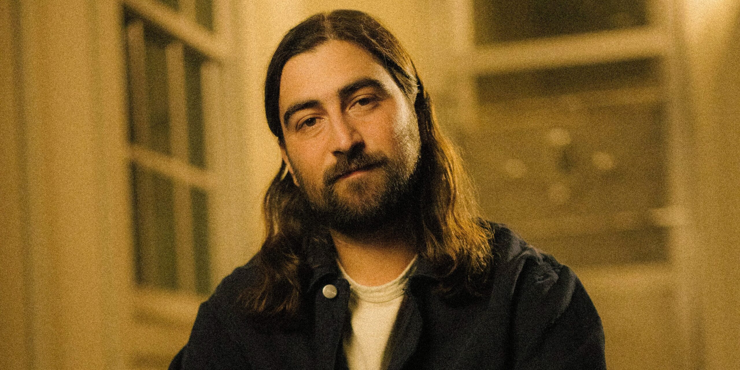 Noah Kahan zapowiada największą trasę w karierze  Foto: materiały prasowe / Universal Music Polska