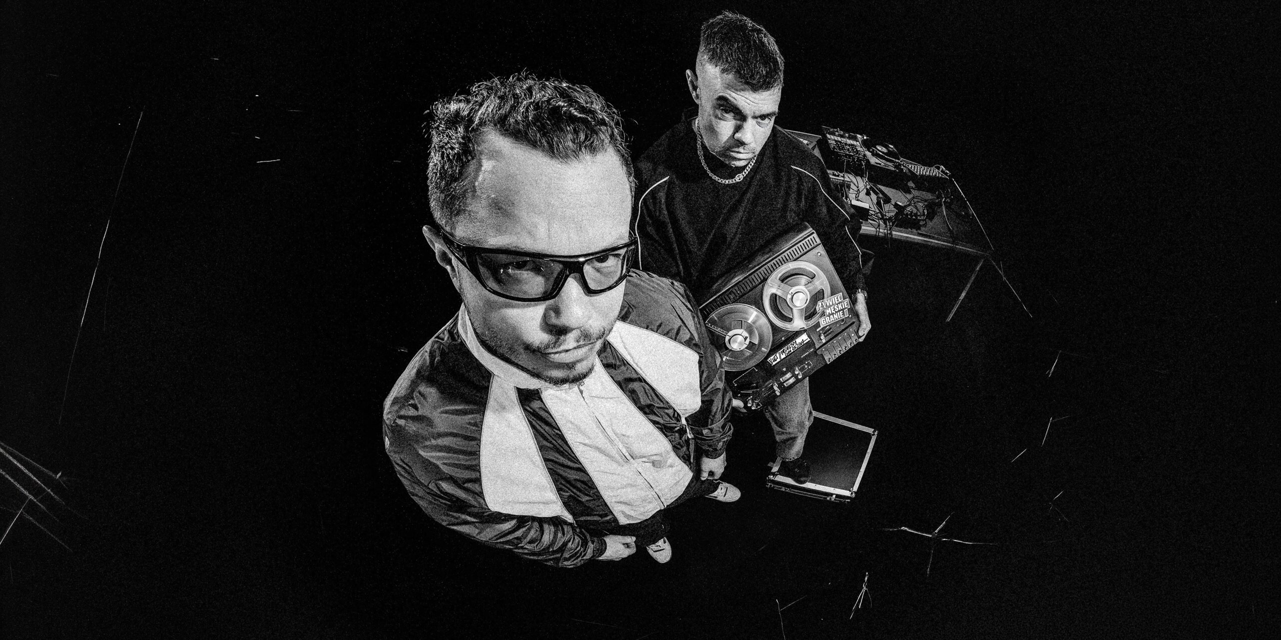 Pełna wersja „Tata dilera” w interpretacji PRO8L3M już na wszystkich platformach streamingowych!  Foto: materiały prasowe / Universal Music Polska