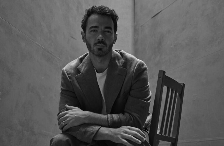 Kevin Jonas kontynuuje solową drogę singlem „Little Things”  Foto: materiały prasowe / Universal Music Polska