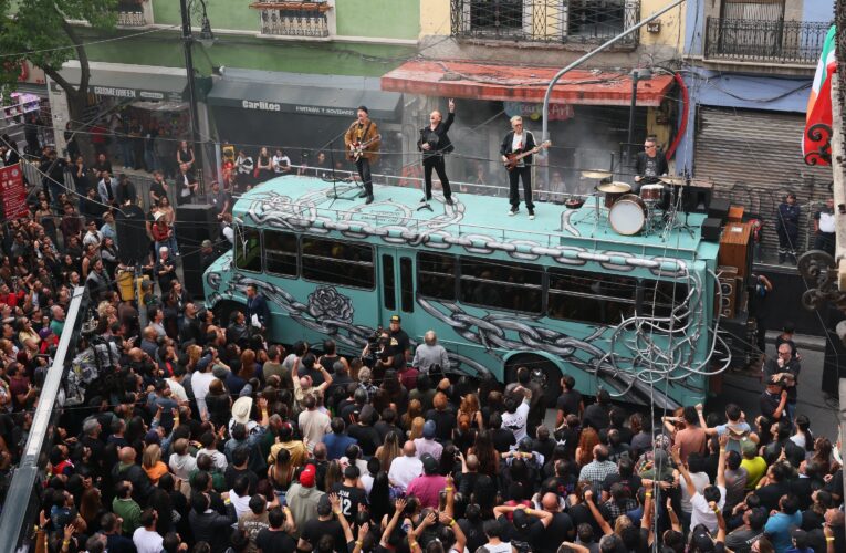U2 na planie teledysku do nowego singla „Street of Dreams” w Meksyku  Foto: materiały prasowe / Universal Music Polska
